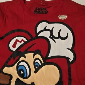Super Mario 2022 Nintendo Tee Shirt Medium NWOT